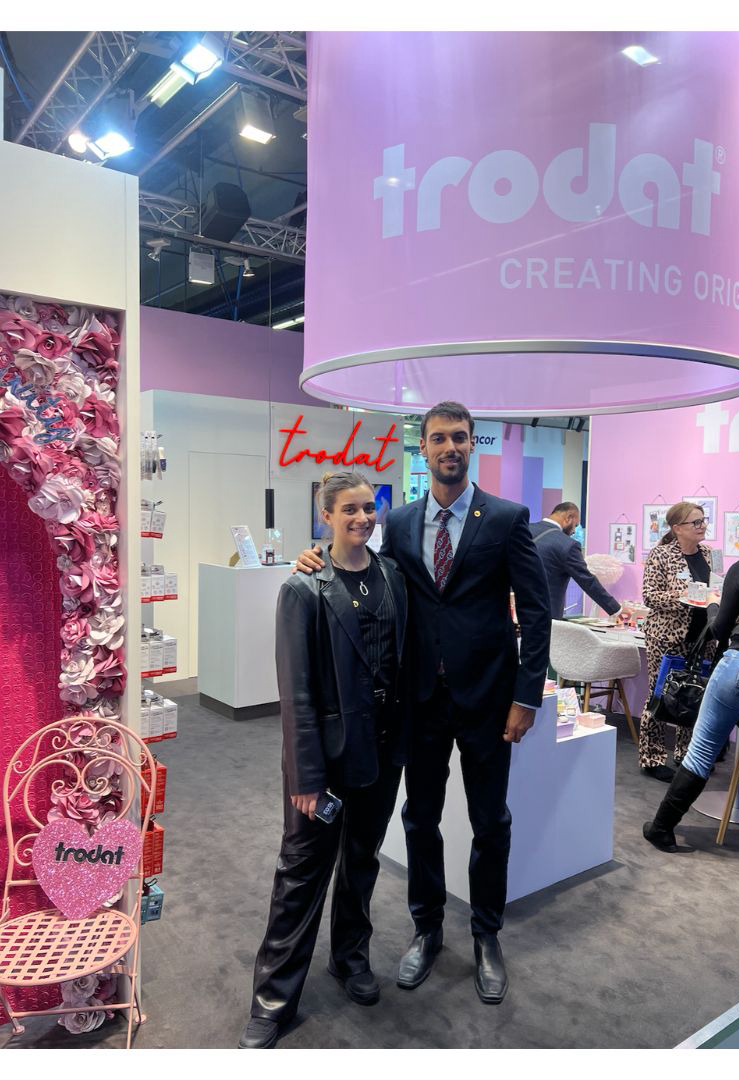 Equipo de Vicente Giorgi S.A. en una feria internacional de Trodat